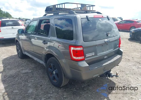 2010 Ford Escape Xlt из США, поврежденный, VIN 1FMCU0DG7AKA53658